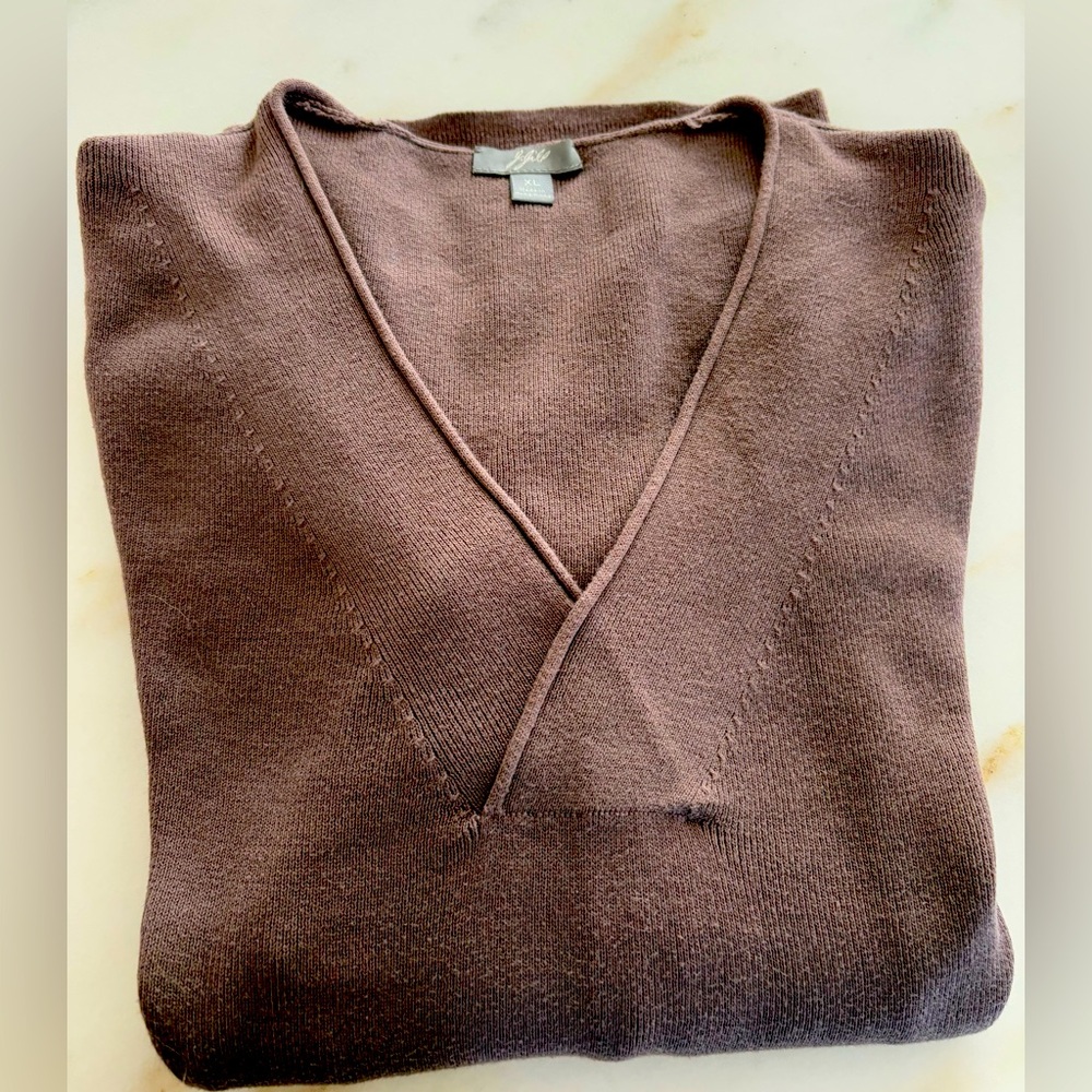 J. Jill v-neck cotton sweater in mocha brown. Size XL